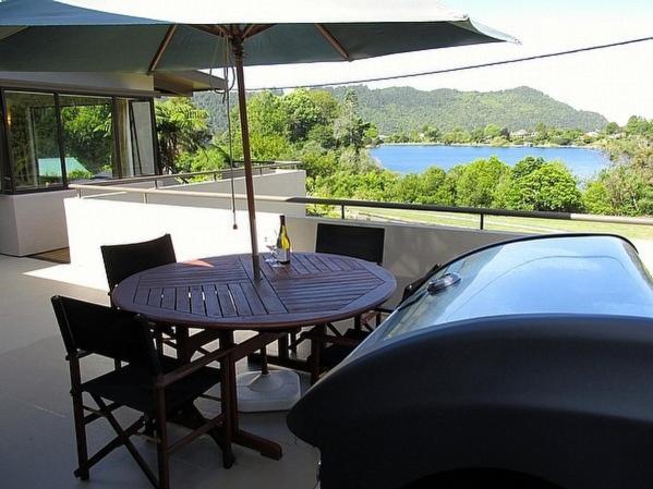 Lake View Okareka - Lake Okareka Holiday Home Lake Tarawera Esterno foto